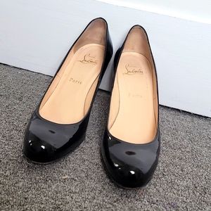 Louboutin Simple Patent Leather Pumps, size 38.5 eu/8.5 us
